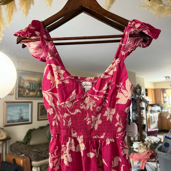 Japna NWT Pink and Cream Botanical Spaghetti Strap Smock Waist Midi Dress - Picture 2 of 8